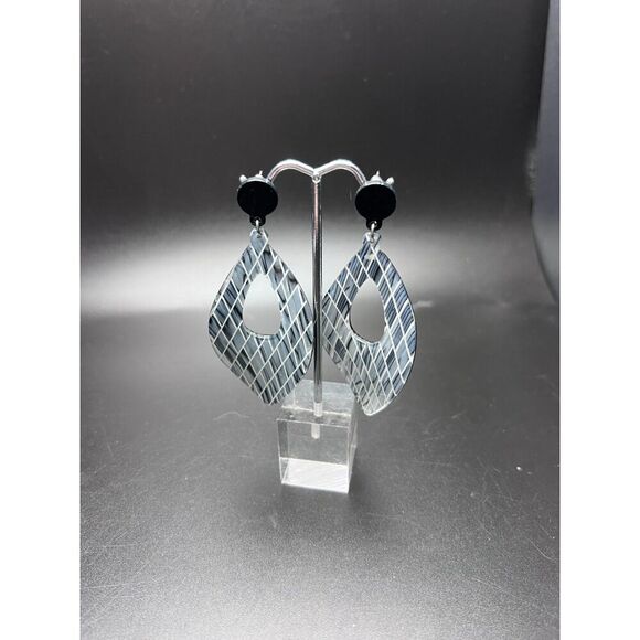 Black and White Diamond Earrings - Picture 3 of 6